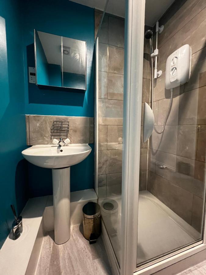 River View Apartment: Oasis With Balcony And Sports Tv Apartment Dundee