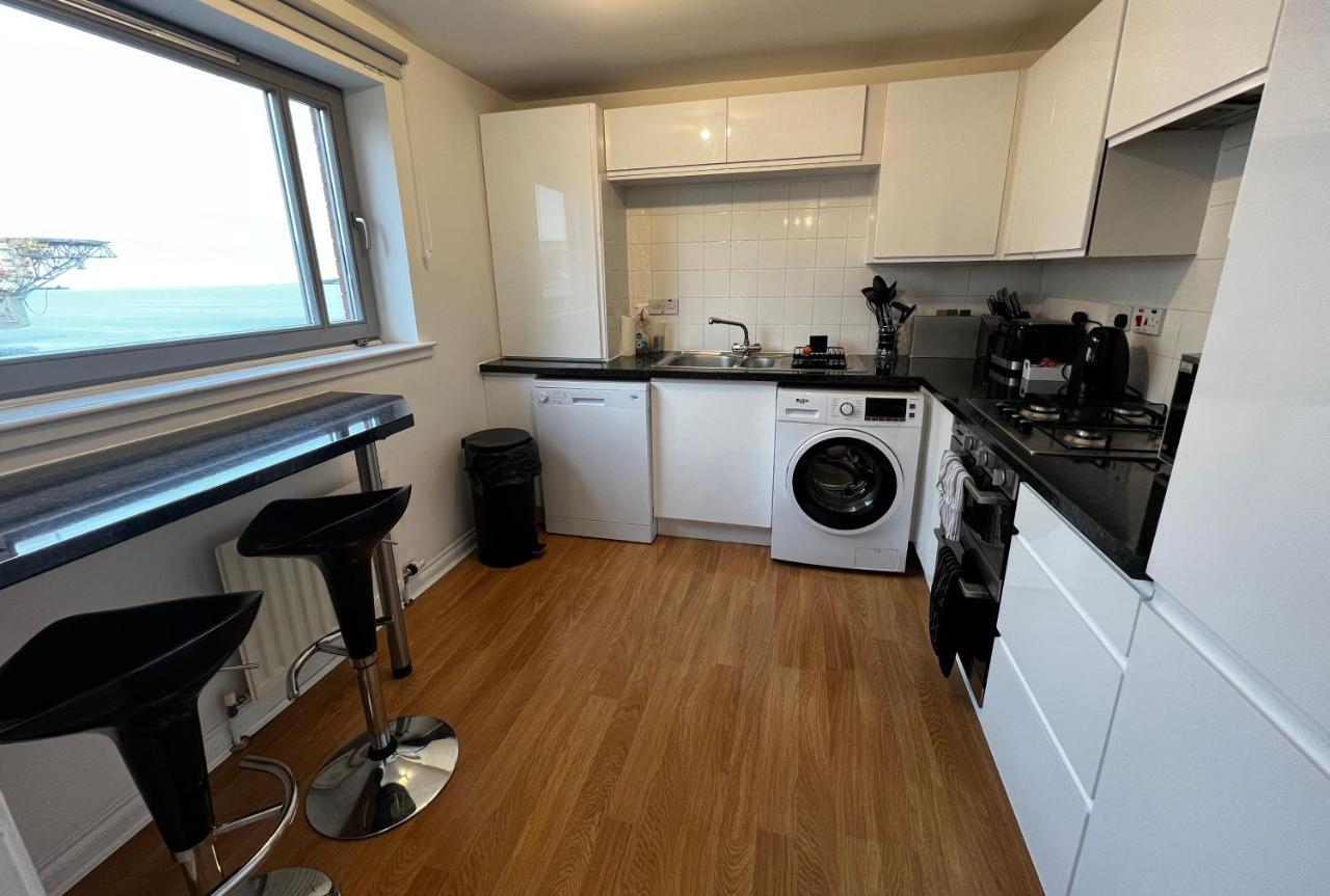 River View Apartment: Oasis With Balcony And Sports Tv Apartment Dundee